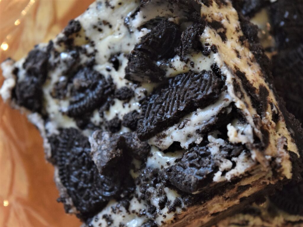 easy oreo cheesecake bars, fast, simple, entertaining, dessert, kids, cookout, cookies, baking