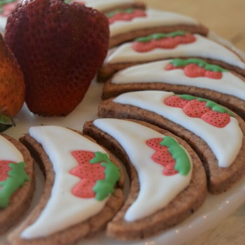 strawberry moon cookies royal icing, decorating, crescent, full moon, red, baking, berry recipes, summer, fruit