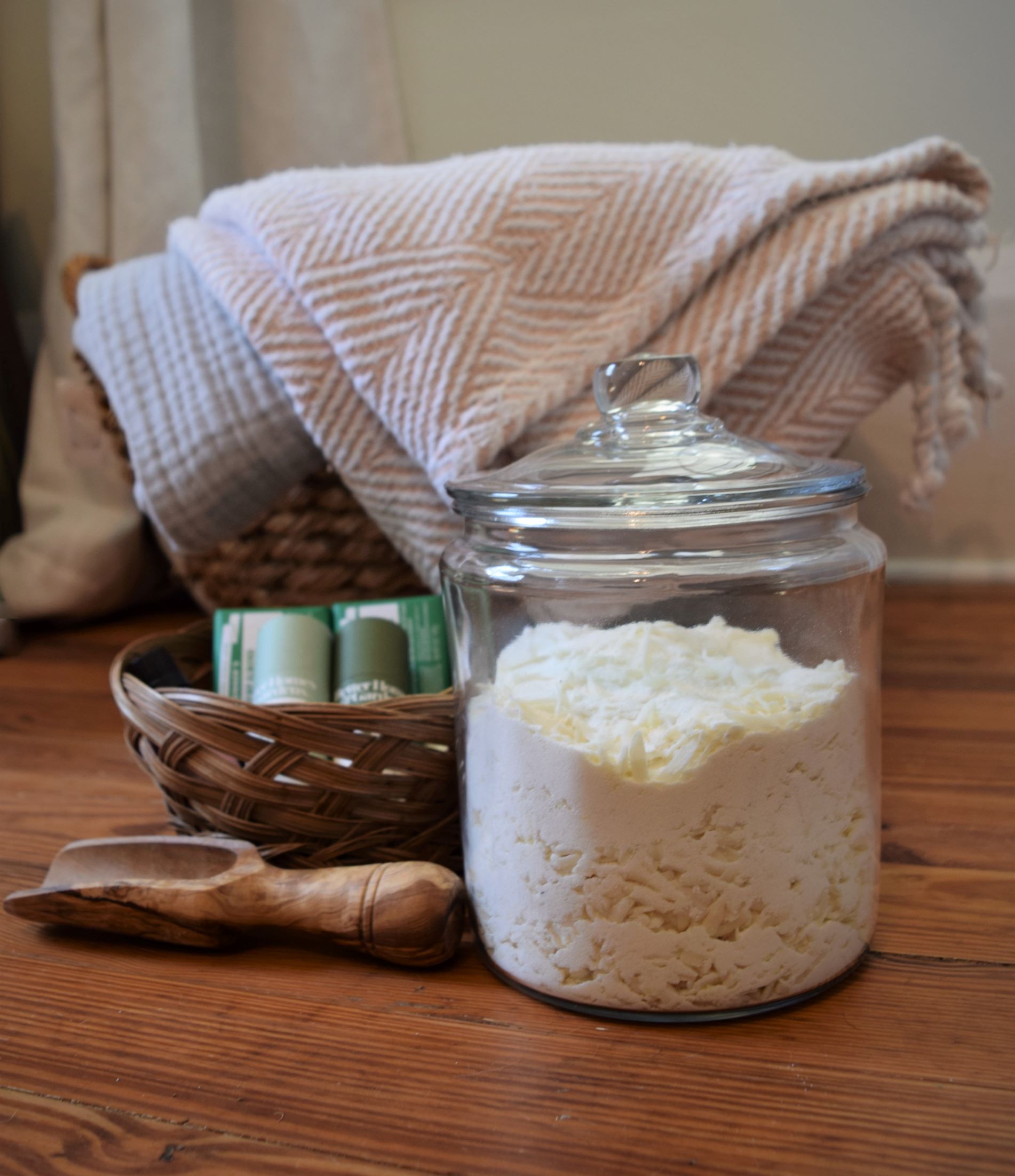 Homemade Natural Laundry Detergent: Fall Spice Edition!
