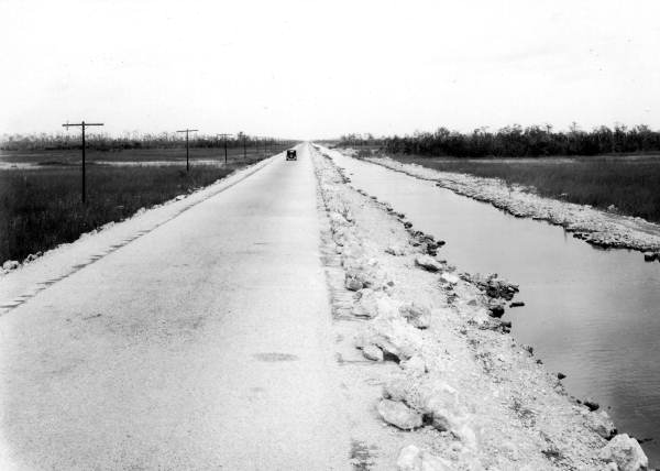 historic homestead florida, black and white photo, old florida, tamiami trail