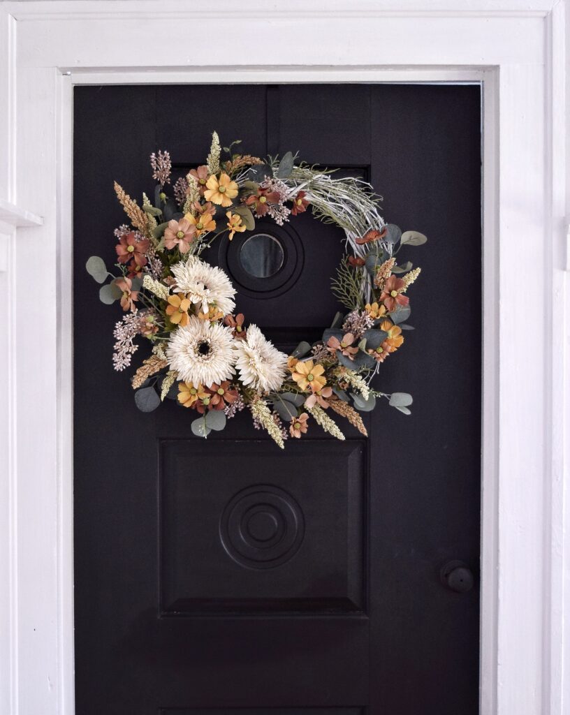 handmade fall wildflower wreath, black door, crafts, decor, black door, neutral, cottagecore, muted tones color palette, floral, wreath making, how to, tutorial